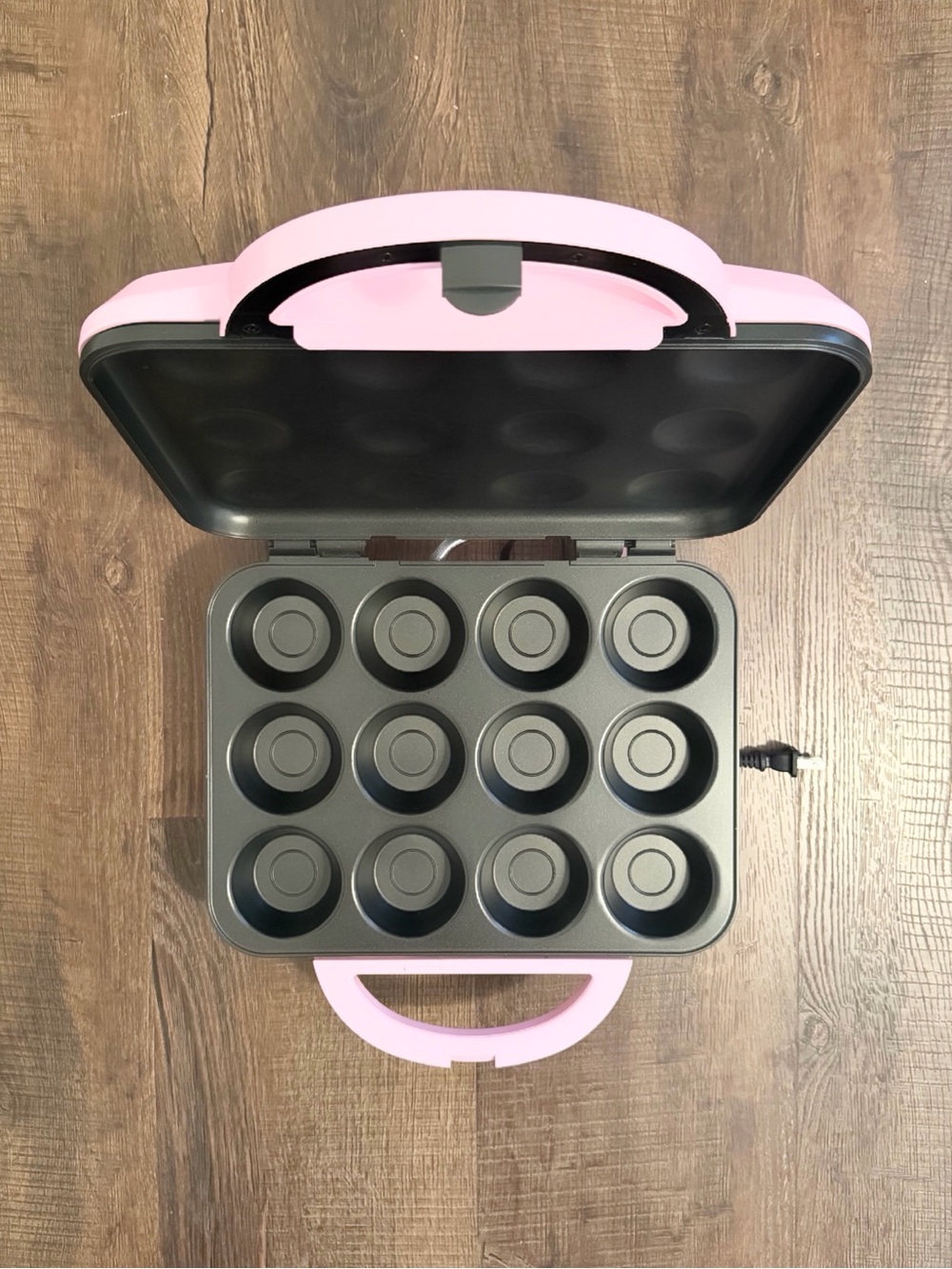 Babycakes Full Size Cupcake Maker